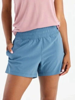 Free Fly Women's Pull-On Breeze Short 11 Free Fly Women's Pull-On Breeze Short -Outlet Angling Store FREE FLY STUDIO SPRING 239581