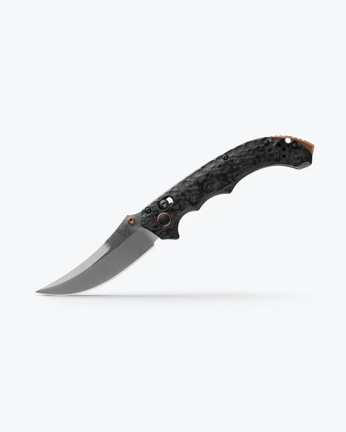 Benchmade Mini Bedlam | Carbon Fiber | Scimitar 3 Benchmade Mini Bedlam | Carbon Fiber | Scimitar
